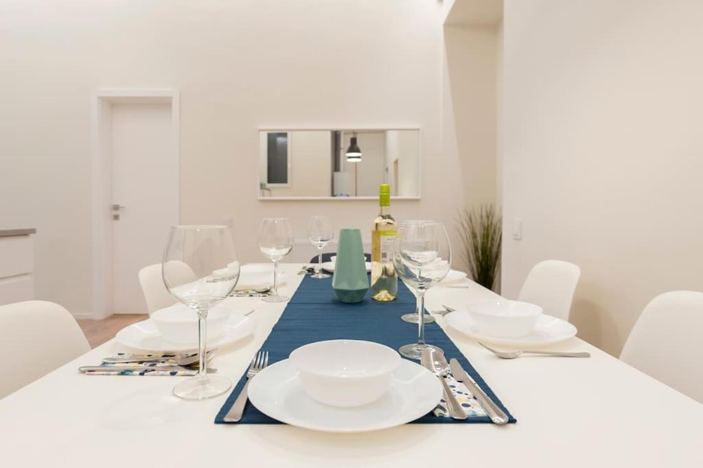 Luxury New-3bdr 3bth Sauna!city Center Apartament *